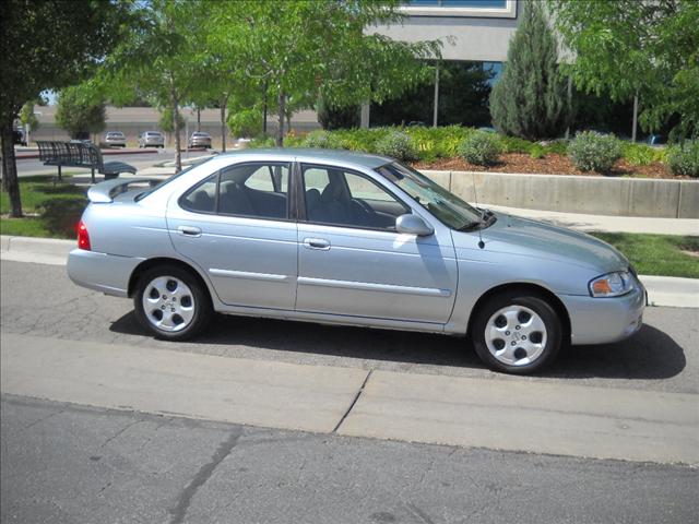Nissan Sentra 2004 photo 1