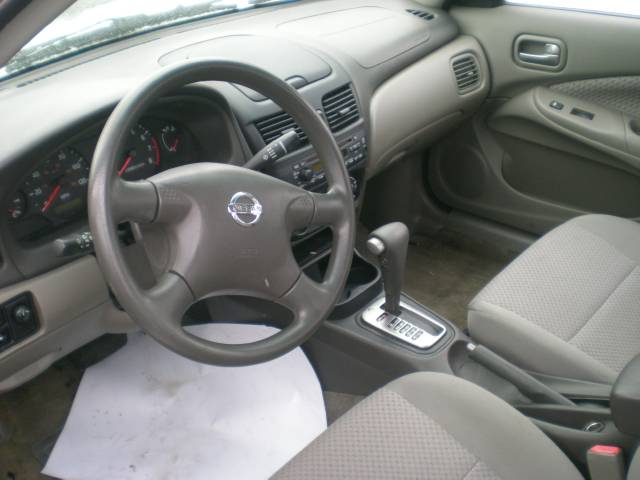 Nissan Sentra 2004 photo 1