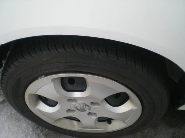 Nissan Sentra 2004 photo 2
