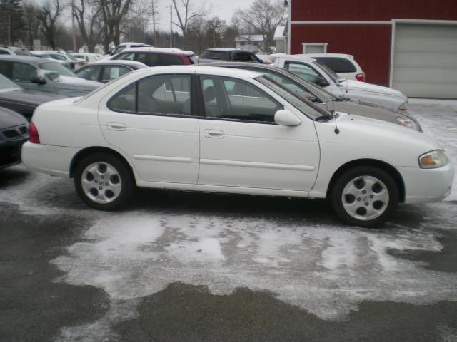 Nissan Sentra 2004 photo 3