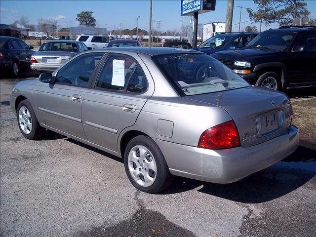 Nissan Sentra 2004 photo 5