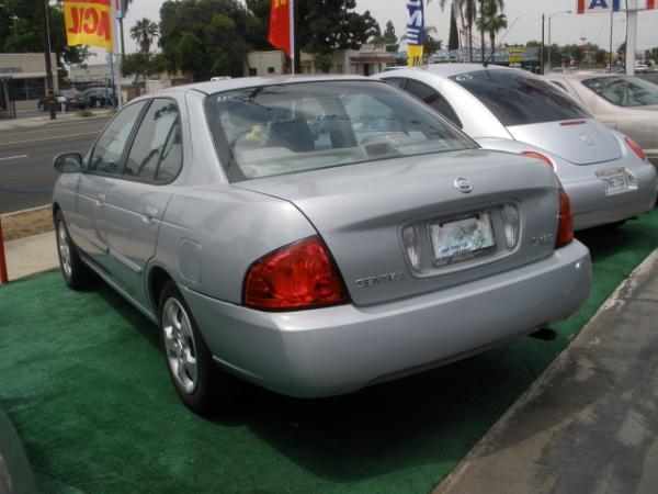 Nissan Sentra 2004 photo 1