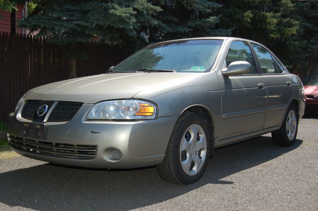 Nissan Sentra 2004 photo 2