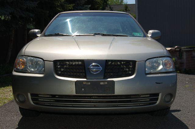 Nissan Sentra 2004 photo 4