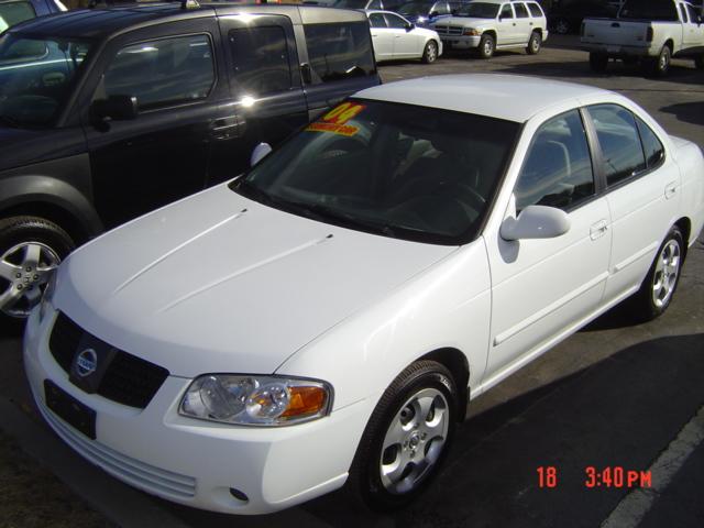Nissan Sentra 2004 photo 1