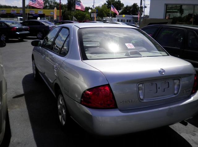 Nissan Sentra 2004 photo 1