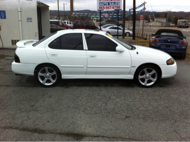 Nissan Sentra 2004 photo 3