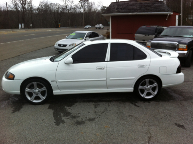 Nissan Sentra 2004 photo 4