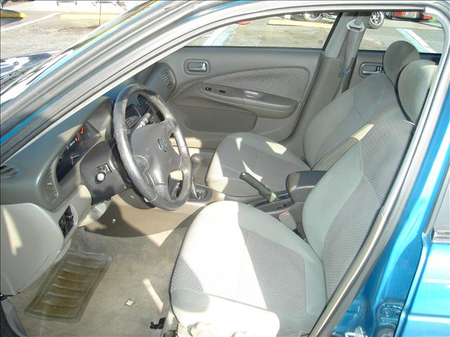 Nissan Sentra 2004 photo 2