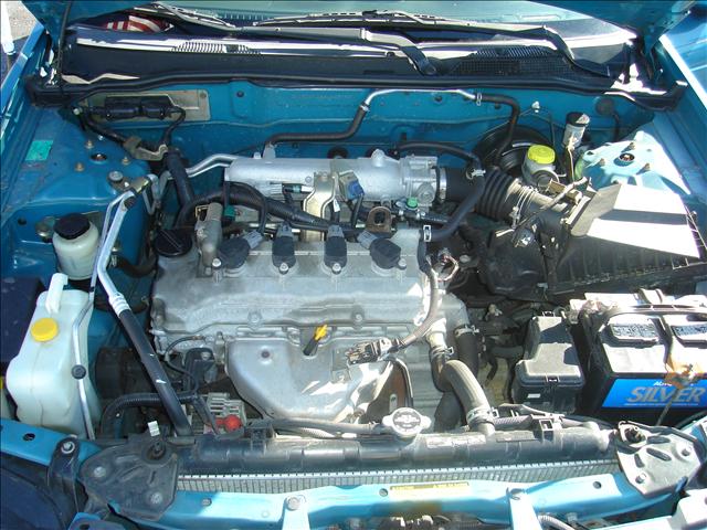 Nissan Sentra 2004 photo 4