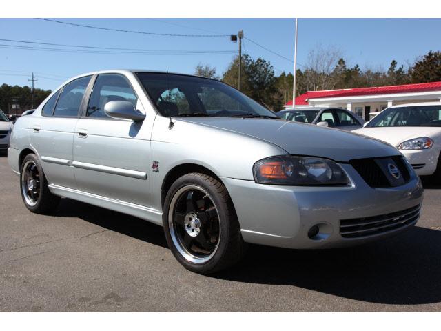 Nissan Sentra Crew Cab Standard Box 4-wheel Drive SLE Sedan