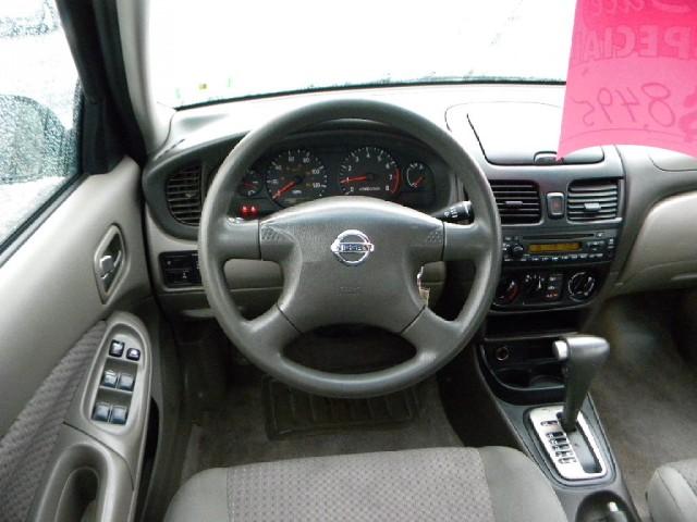 Nissan Sentra 2004 photo 3