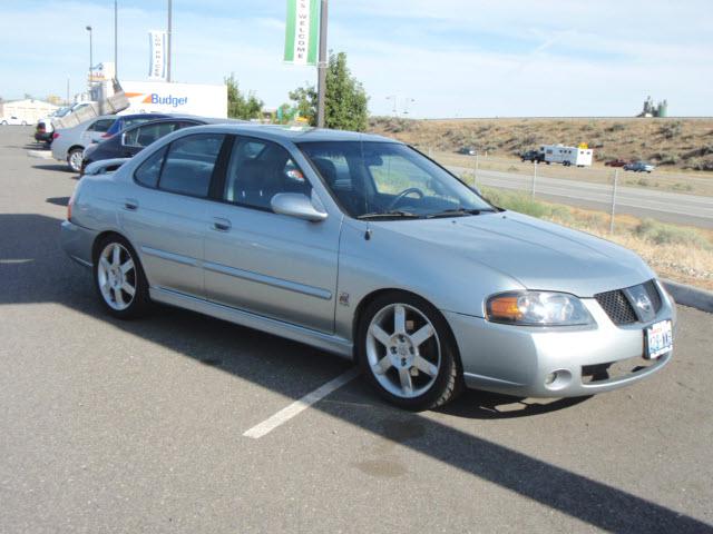 Nissan Sentra 2004 photo 2