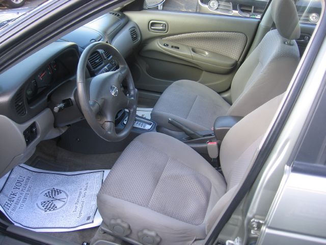 Nissan Sentra 2004 photo 4