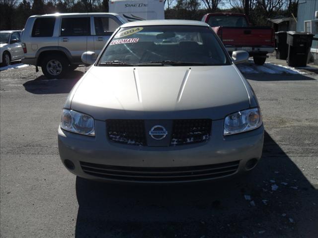Nissan Sentra 2004 photo 1