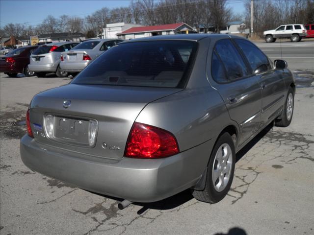 Nissan Sentra 2004 photo 4