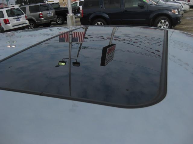 Nissan Sentra 2004 photo 5