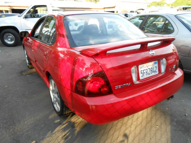 Nissan Sentra 2004 photo 3