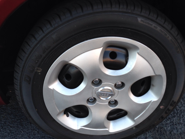 Nissan Sentra 2004 photo 2