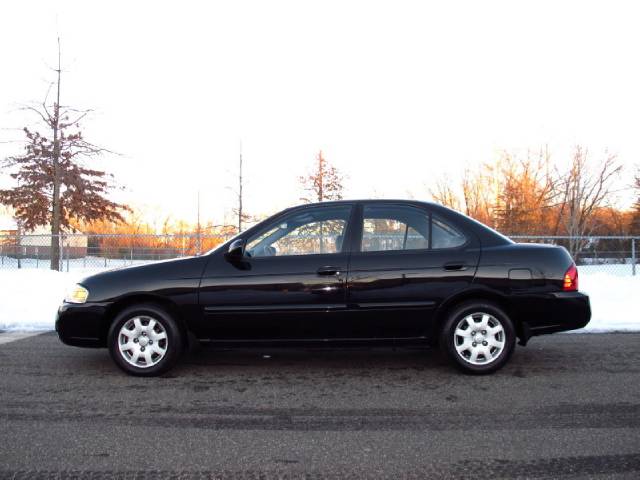 Nissan Sentra 2004 photo 2