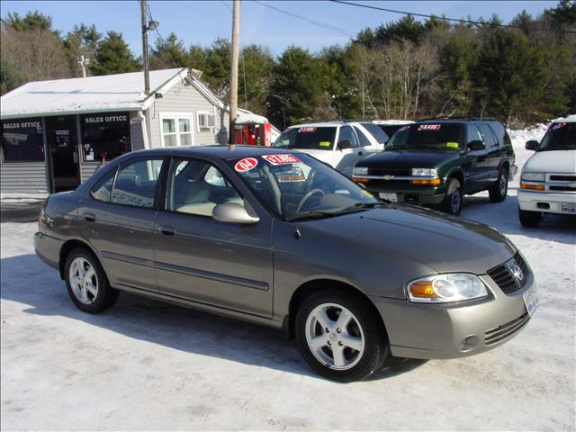 Nissan Sentra 2004 photo 1