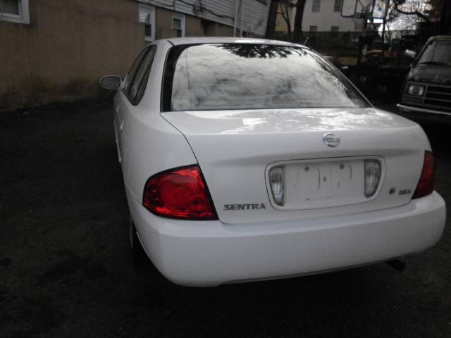 Nissan Sentra 2004 photo 3