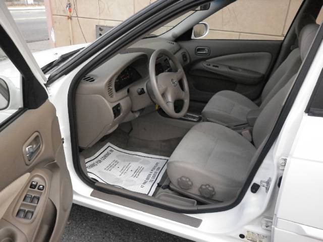 Nissan Sentra 2004 photo 4