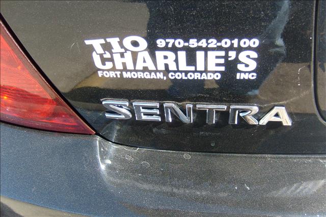 Nissan Sentra 2004 photo 2
