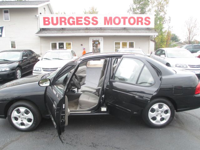 Nissan Sentra 2004 photo 2