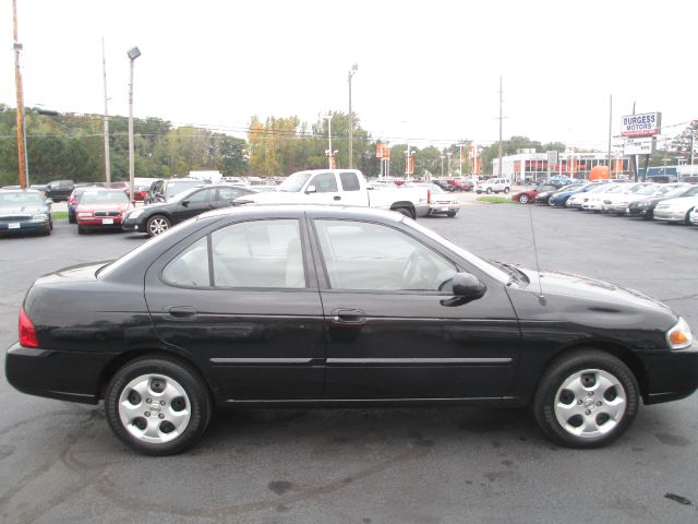 Nissan Sentra 2004 photo 3