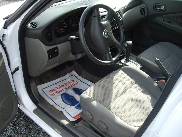 Nissan Sentra 2004 photo 1
