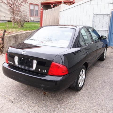 Nissan Sentra 2004 photo 1