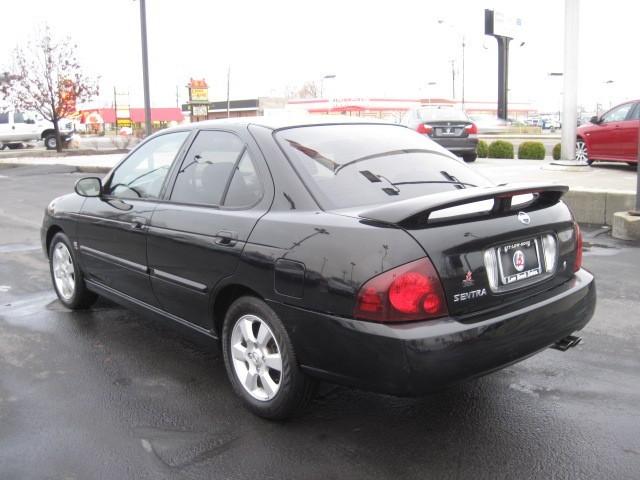 Nissan Sentra 2004 photo 1