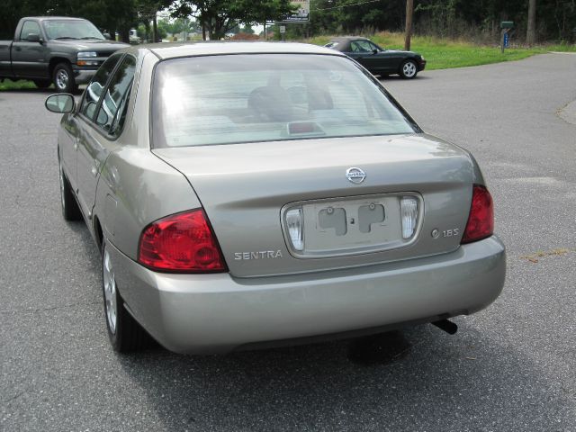 Nissan Sentra 2005 photo 3