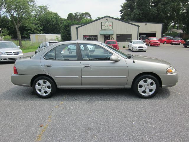 Nissan Sentra 2005 photo 4