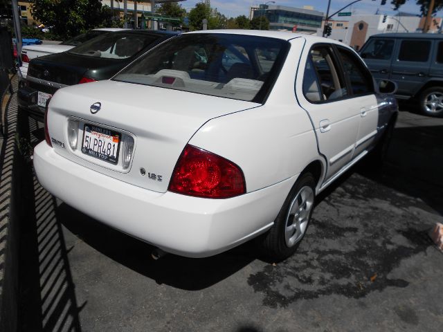 Nissan Sentra 2005 photo 1
