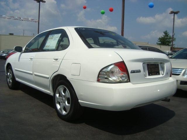 Nissan Sentra 2005 photo 3