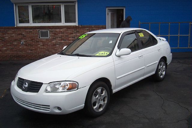 Nissan Sentra 2005 photo 1