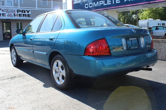 Nissan Sentra 2005 photo 1