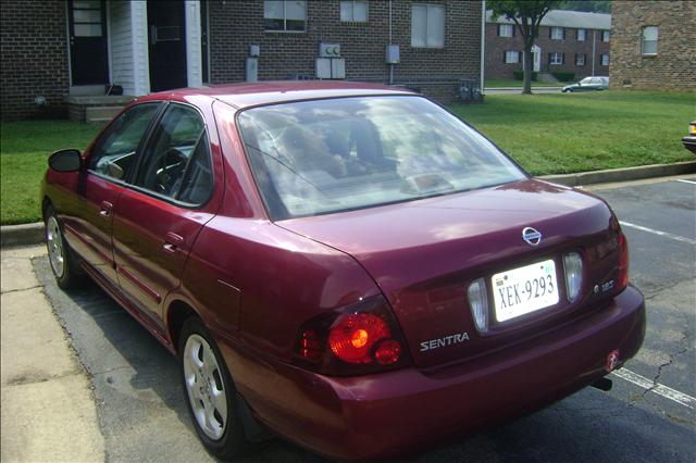 Nissan Sentra 2005 photo 4