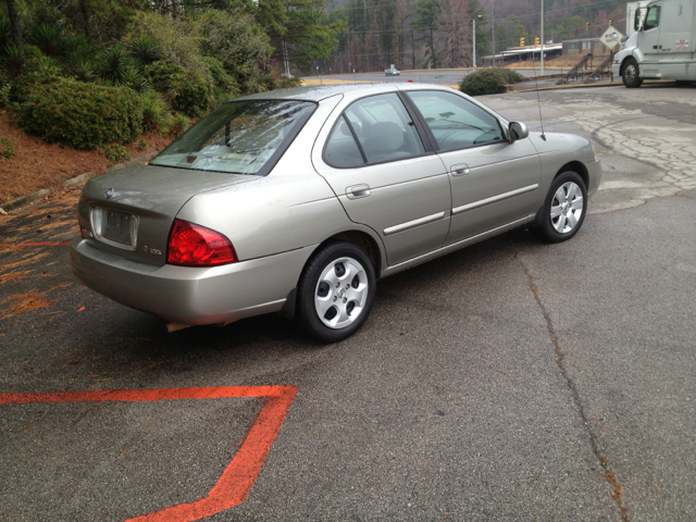 Nissan Sentra 2005 photo 1