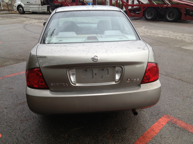 Nissan Sentra 2005 photo 2