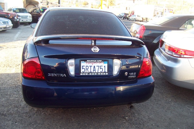Nissan Sentra 2005 photo 1