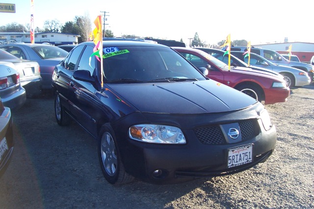 Nissan Sentra 2005 photo 4