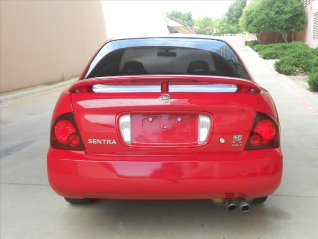 Nissan Sentra Roadster 3.5L Sedan