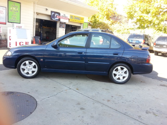 Nissan Sentra 2005 photo 2