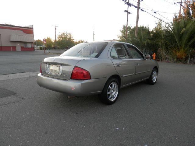 Nissan Sentra 2005 photo 2