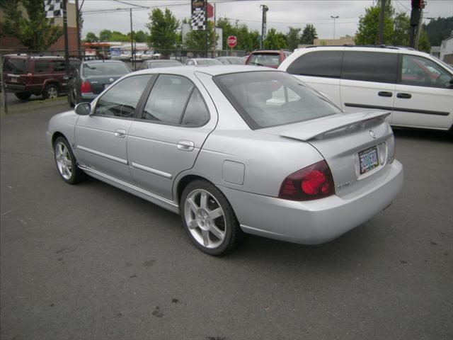 Nissan Sentra 2005 photo 2