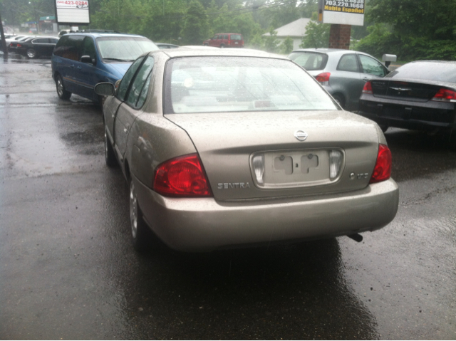 Nissan Sentra 2006 photo 1