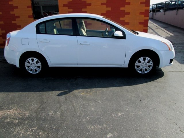 Nissan Sentra 2007 photo 1